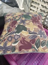 Cushion Cover Floral Pattern & Insert Cushion