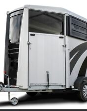 Equitrek Apollo horse trailer, White, great condition, Very little use  