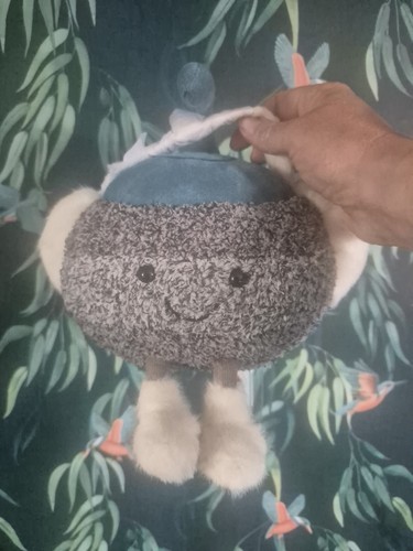 Bnwt new jellycat cariss - bnwt,