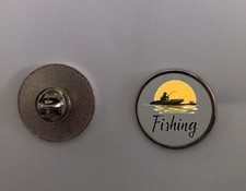 2.4 CM Fishing Pin Badge