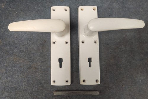 Pair reclaimed white - pair, of