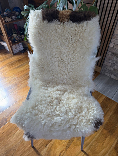 Beautiful real sheepskin - beautiful,