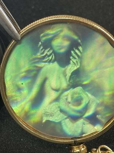 Vintage goldtone hologram - goldtone,