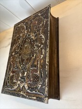 Circa 1895 Faux Book Macfarlane Lang Biscuit Box  Glasgow And London