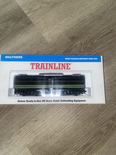 Trainline walthers locomotive - trainline,