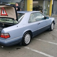 Mercedes Benz E320 Coupe c124 Classic Car w124
