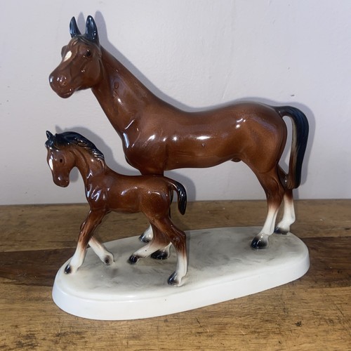 Vintage horse and foal ceramic - foal,