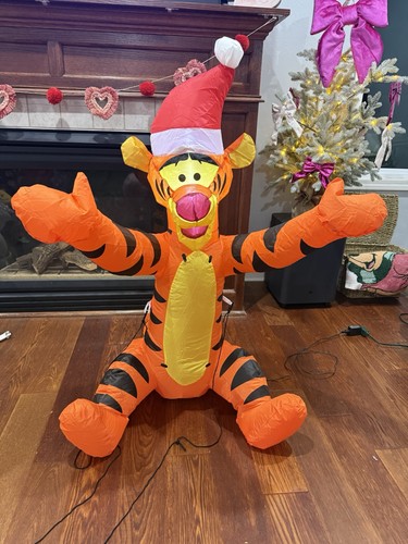 Disney winnie the - winnie, tigger