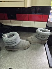 Ugg Ladies Boots Size Uk 5.5 Grey