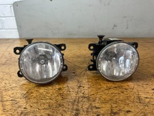 VAUXHALL VIVARO SPORTIVE 2014-2018 PAIR OF FRONT BUMPER FOG LIGHTS 261500097R