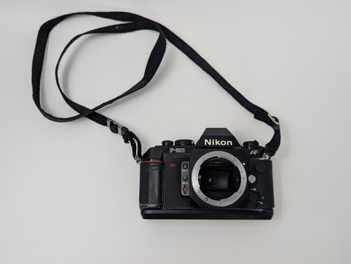 Nikon 501 35mm film - f-501, slr