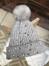 Ladies Pom Pom Hat 