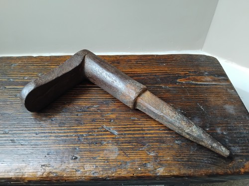 Blacksmiths anvil spike - spike, metal