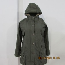 Women?s Artic Parka Chest Size