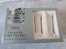 4 Plaster Cake Pillars with