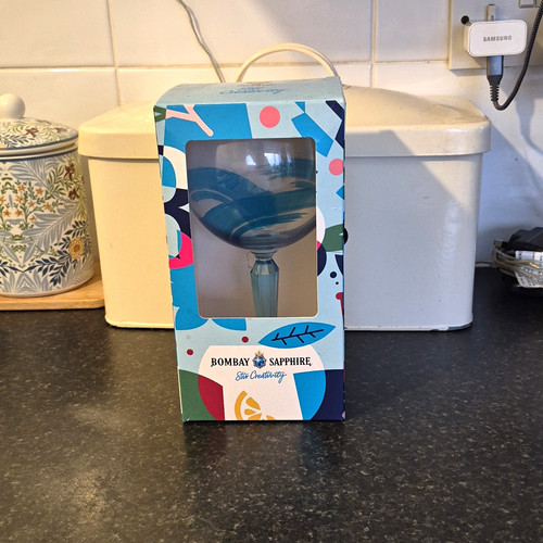 Bombay sapphire blue clear - &,