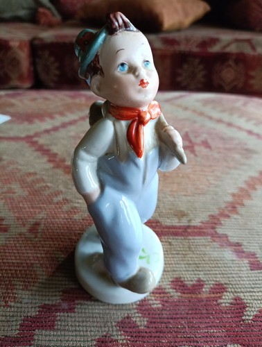 Vintage royal dux young boy - vintage,