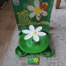Vintage Don’t Dump The Daisy Board Game  by ideal 1970's complete 