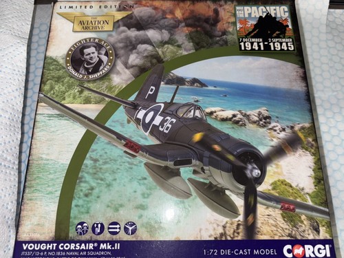 Corgi aviation aa33016 vought - corgi,