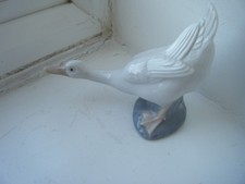 NAO 1980's Spain Porcelain Long-Neck Goose Collectible Figurine