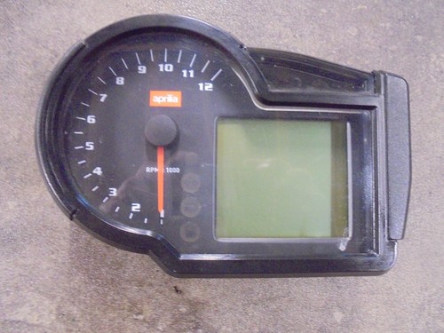 Aprilia tuono 1000 2006 - aprilia,