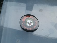 Orville The Duck Somebody Loves Me Metal Pin Badge