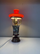 Porcelain table lamp with