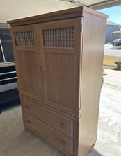 Light Wood Freestanding