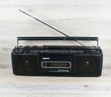 Sanyo M7028K Stereo Radio