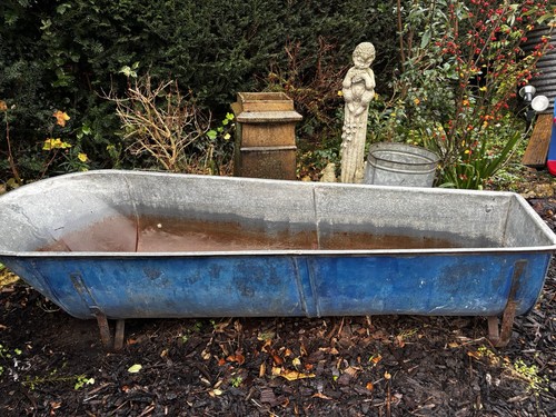 Blue galvanised slipper - ,