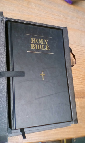 Holy bible today king - holy, james