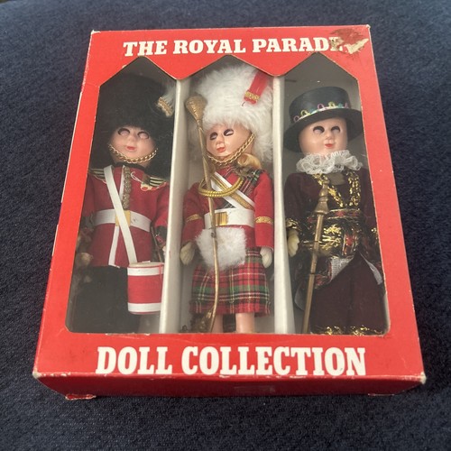 The royal parade vintage doll - royal,