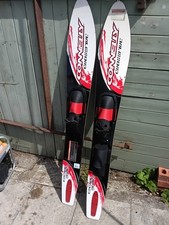 connelly crossfire escape series water skis 160cm excellent condition with bag