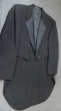 JW JIM'S FORMAL WEAR DESIGNER