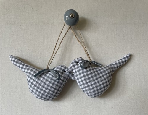 Pair padded fabric hanging - padded,