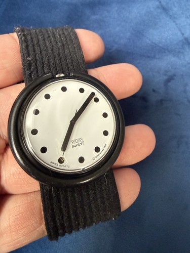 Rare vintage pop swatch jet - rare,