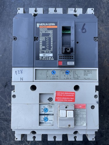 Schneider merlin gerin ns250 - gerin,