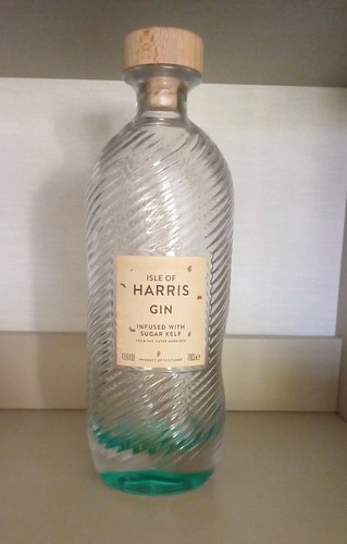 Isle harris gin bottle - isle, of