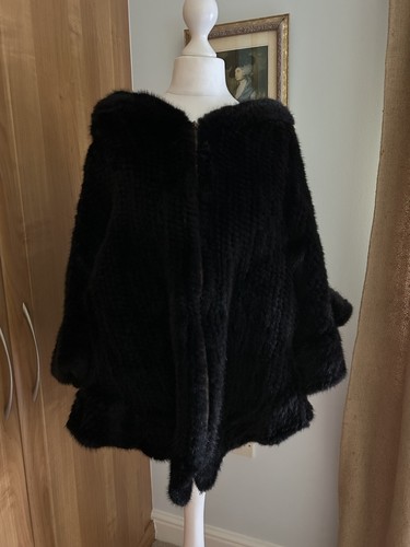 Real fur stunning jet black - stunning,