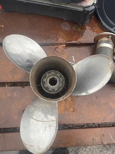 Propeller 100hp mercury - a,
