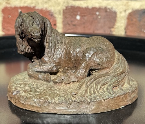 Vintage bronze sculpture look - bronze,