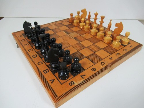 Vintage chess set - ,