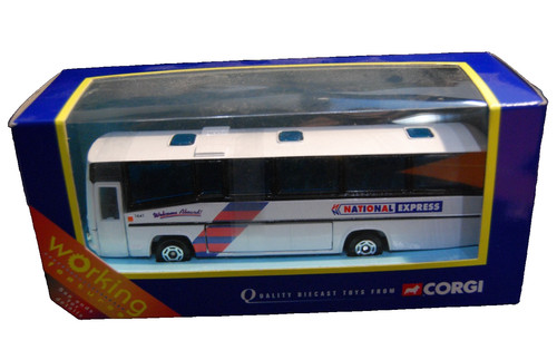 Corgi plaxton coach - plaxton, national