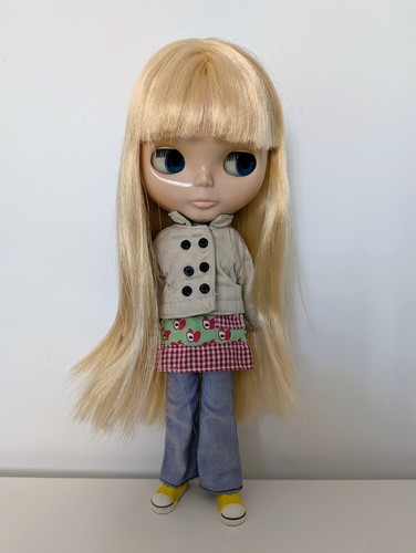 Neo blythe doll - neo,