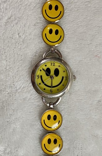Smiley face accutime quartz - accutime,