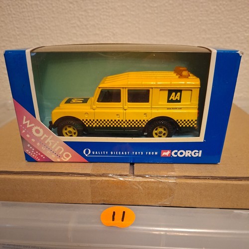 Corgi ty82703 landrover - corgi, aa