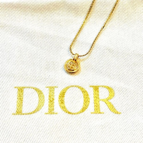 Christian dior gold logo - christian,