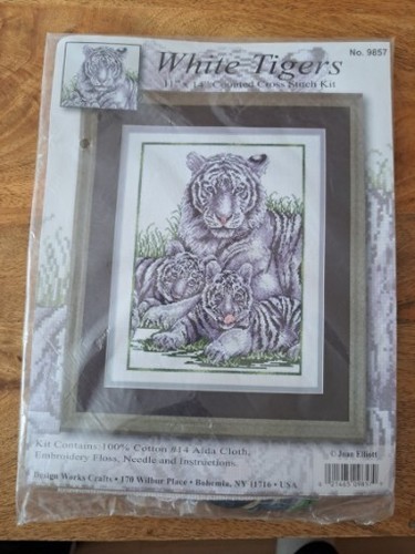 White tigers cross stich - cross,