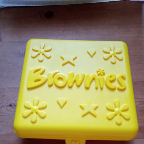 Vintage 1990 yellow - vintage, 1990's