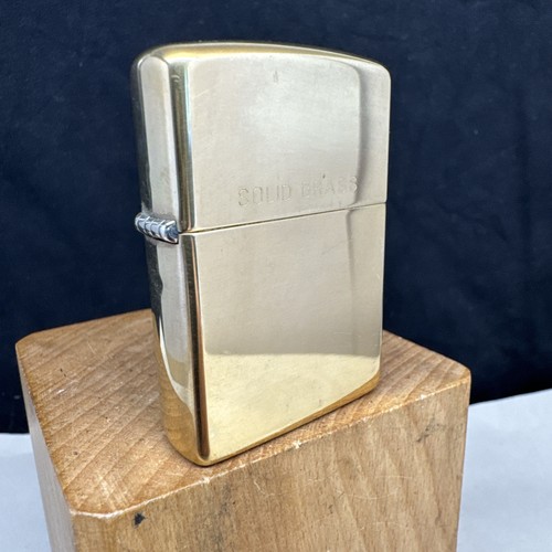 Zippo 1993 solid brass - zippo, petrol
